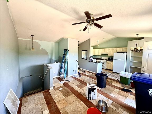 3rd image of 26495 S End Road