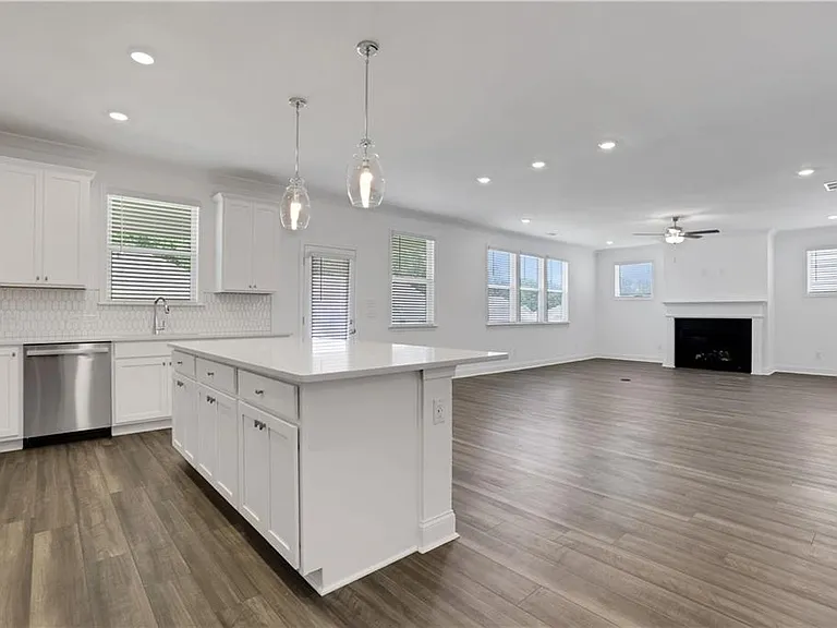 3198 Shirecrest Ln — Photo 21