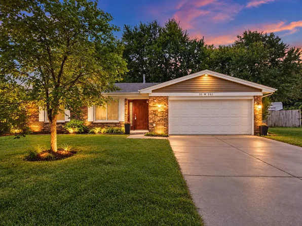 30W261 Leominster Ct, Warrenville, IL 60555
