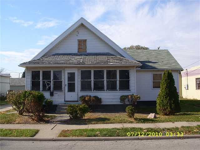 1st image of 207 Osborne St