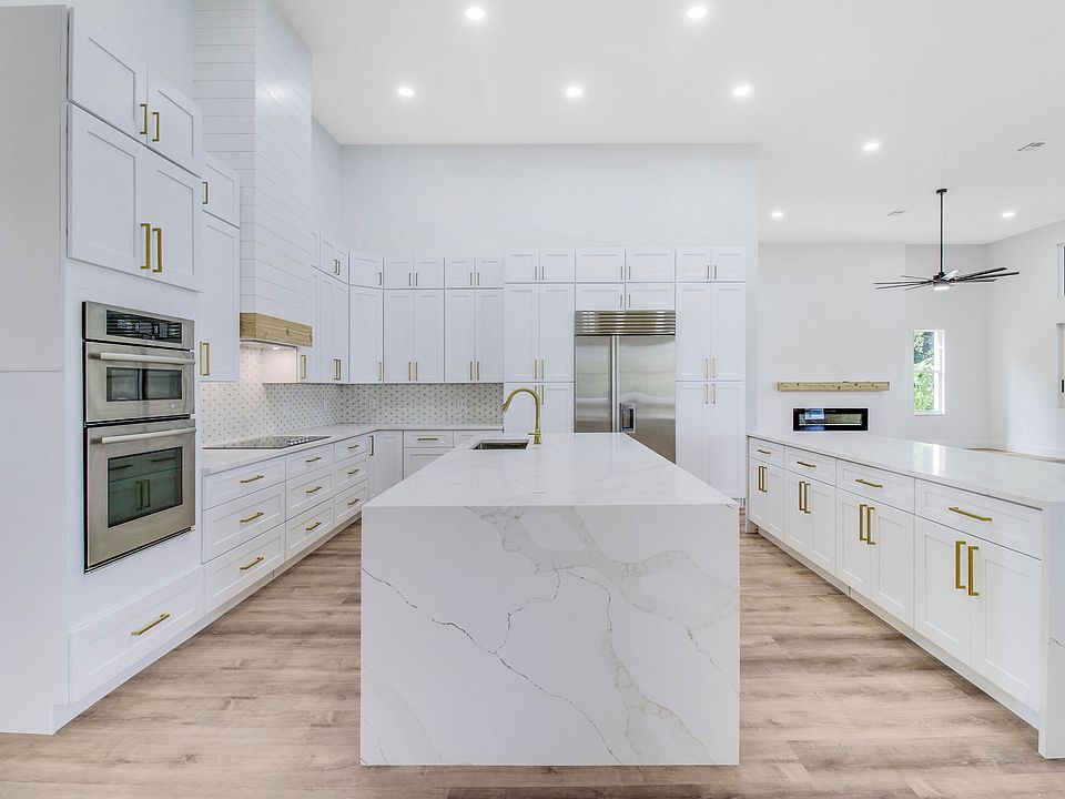 1st image of 7739 Ironhorse Boulevard