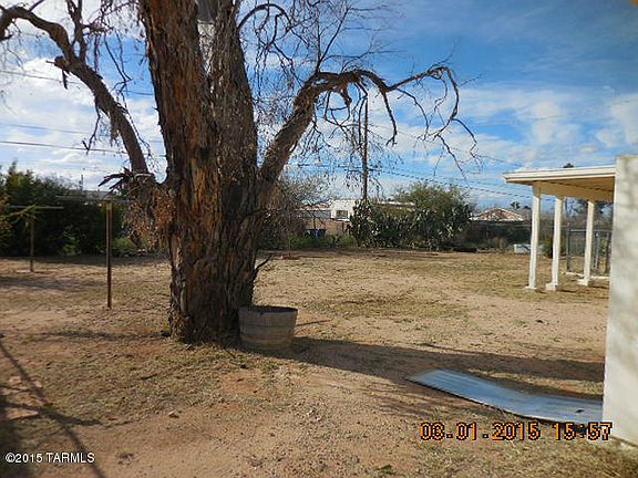 3rd image of 6802 S Melody Ave
