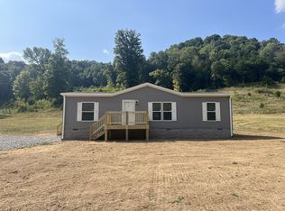 671 Gaulden Hollow Rd, Lafayette, TN 37083