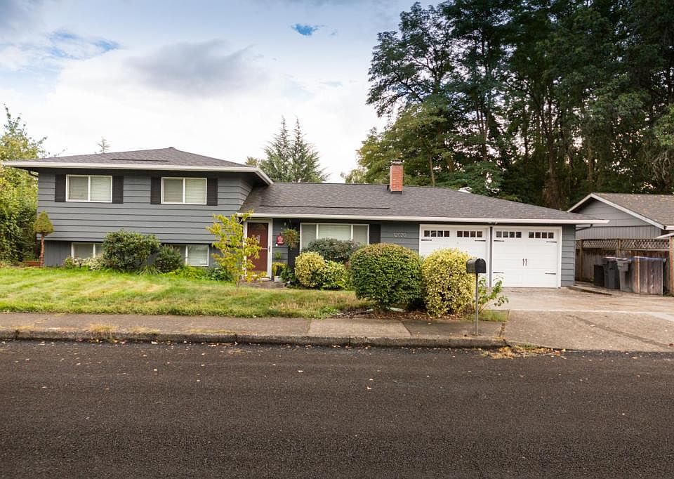 1st image of 12020 SW Summer Crest Dr