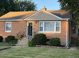3008 Emily Ln, McHenry, IL 60051