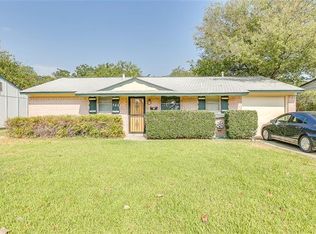 744 SW Sunnybrook Dr, Burleson, TX 76028