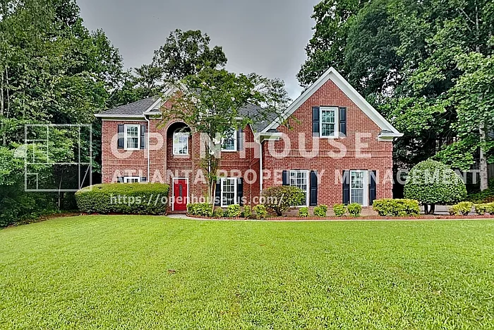 1240 Cedar Brook Dr NE — Photo 1