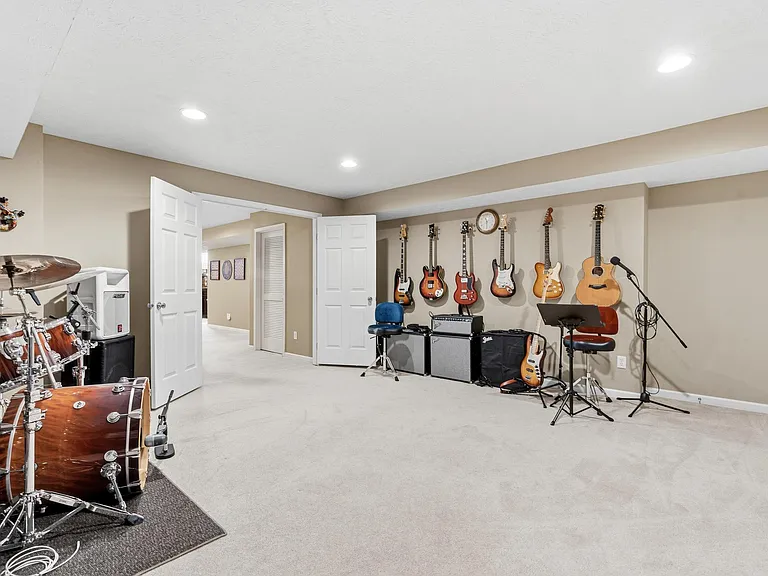 Forest Oaks Dr — Photo 60