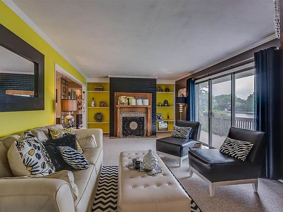 3rd image of 3110 S East Lake Dr