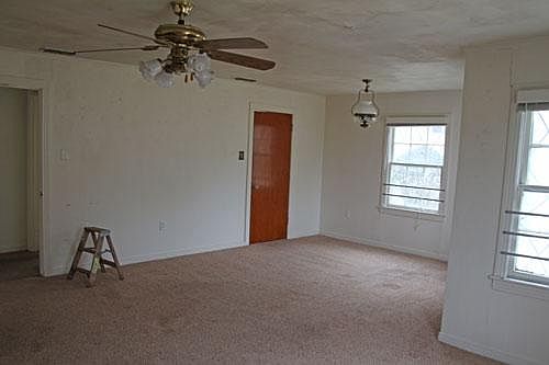 5th image of 3215 Washington St