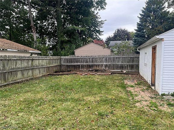 4th image of 2618 9th St