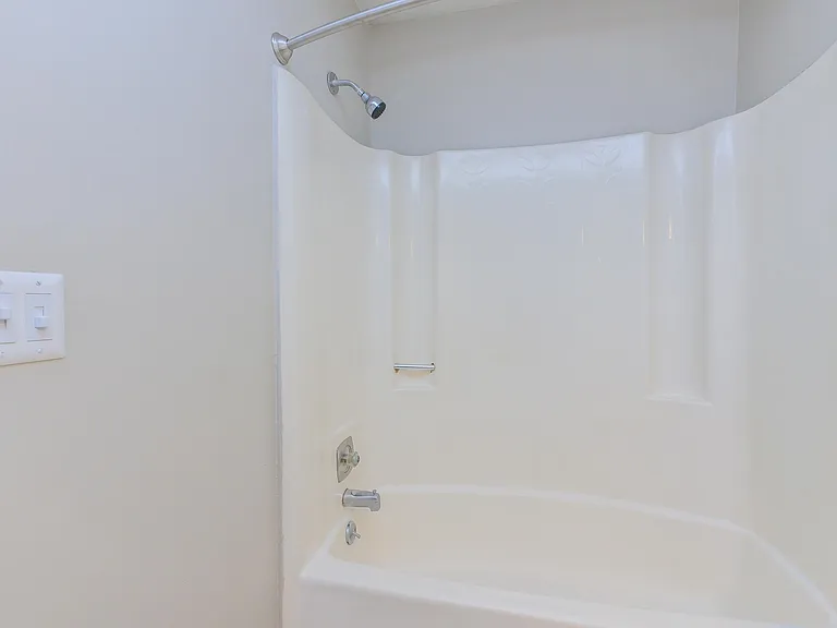 Ashley Oaks Apartments — Photo 55