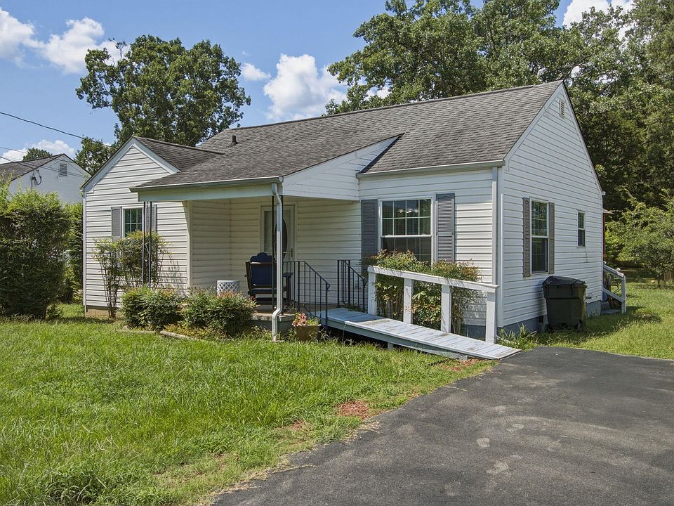 1st image of 602 Forrest Rd