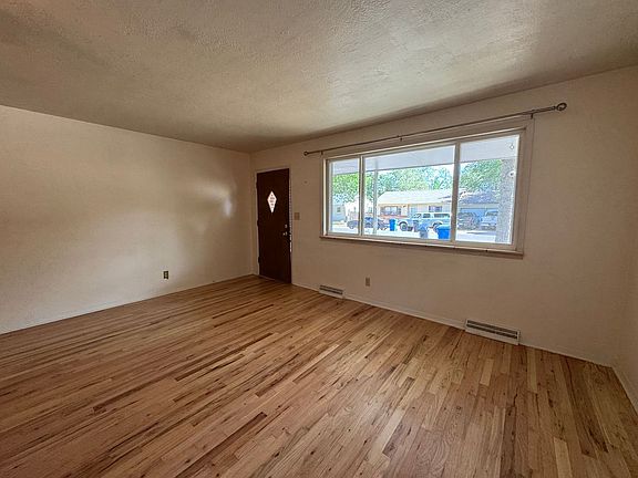 3rd image of 430 Alpert Ave