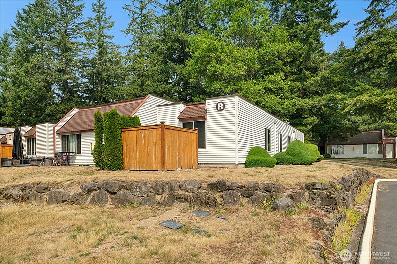 2nd image of 14600 SE 176th Street #R1