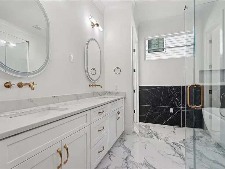120 Thome Dr — Photo 35