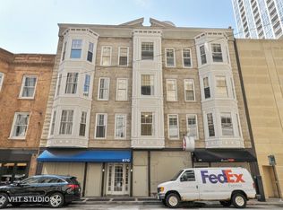 870 N State St APT 1N, Chicago, IL 60610