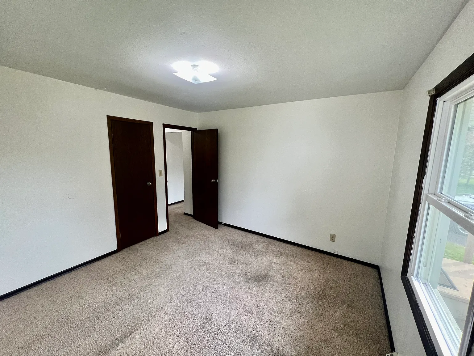 2 bed, 800 sqft, $950 — Photo 4