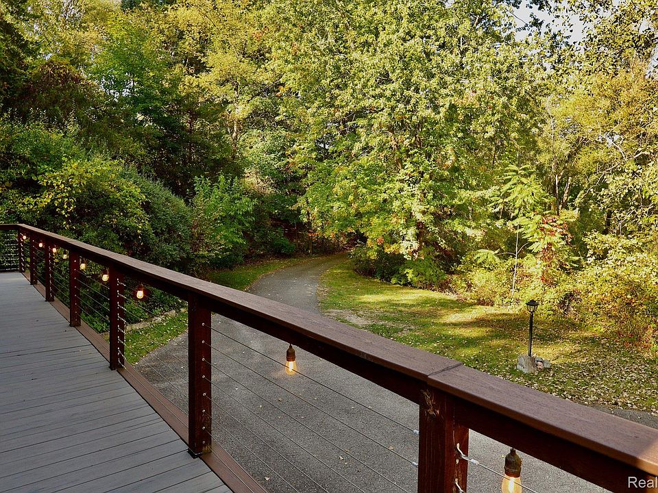 8312 Whitmore Lake Rd, photo 18