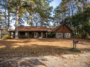 3208 Wisteria Rd, Columbus, MS 39705