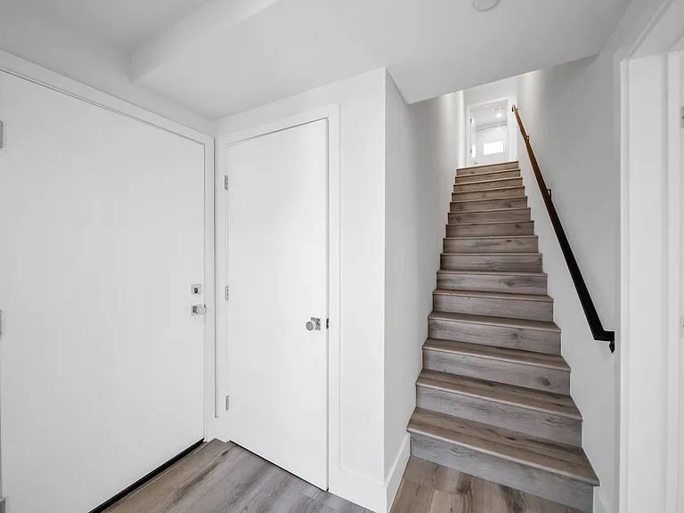 11522 Emelita Property LLC — Photo 21