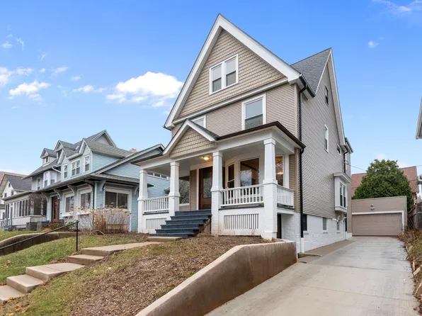 2834 North Downer AVENUE, Milwaukee, WI 53211