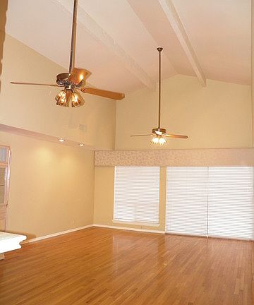 4th image of 2611 Whisper Hill St