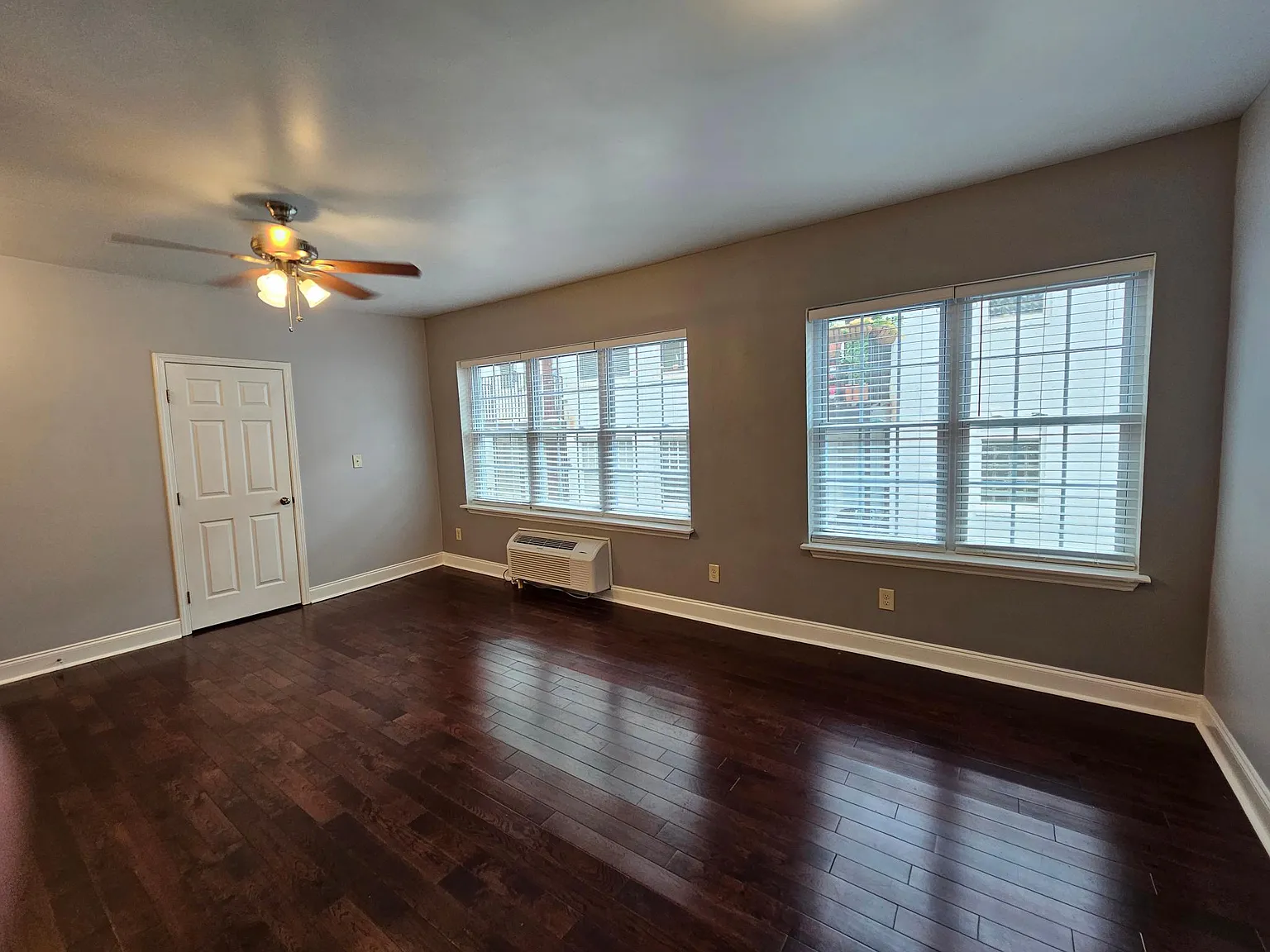 Studio, $1,450 — Photo 3