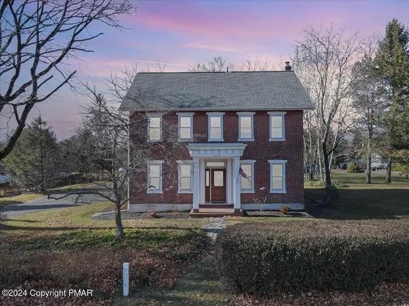 1329 Blue Mountain Dr, Danielsville, PA 18038