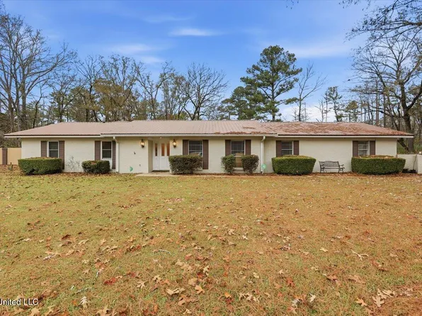 276 Stanton St, Forest, MS 39074