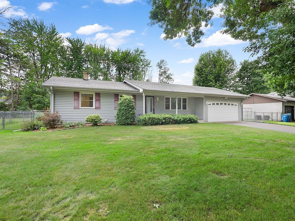 1st image of 2408 Spruce Pl