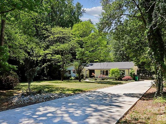5th image of 4640 Town And Country Dr