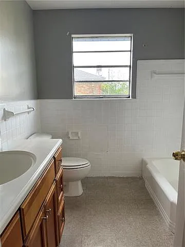 6095 Wilton Dr — Photo 6
