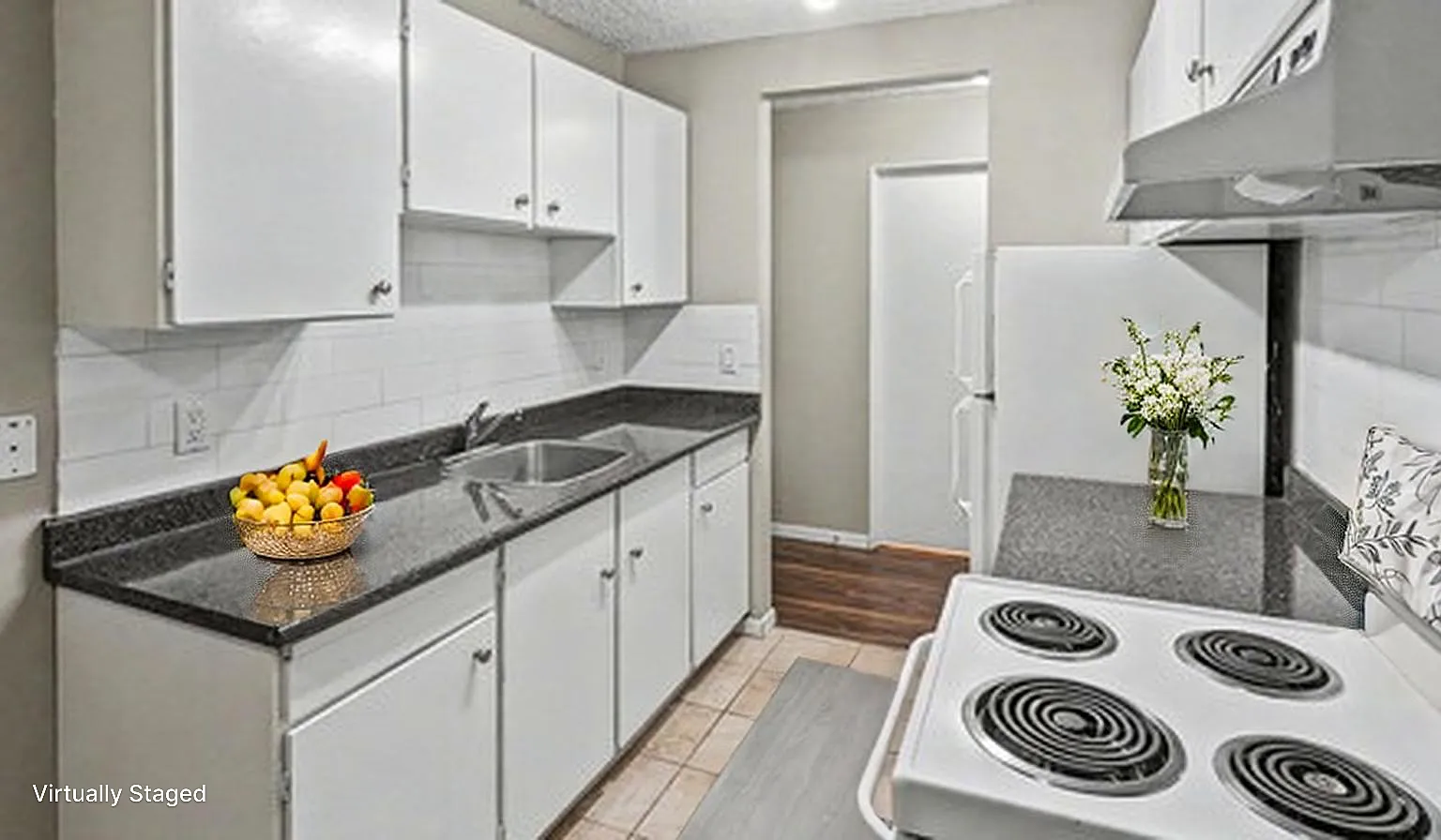 Villa Monaco Apartments — Photo 4