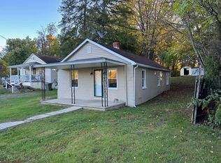 308 S Oak Ln, Waynesboro, VA 22980