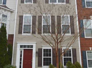 5073 Village Fountain Pl, Centreville, VA