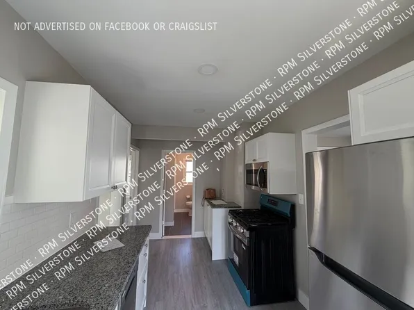 1228 E Meyers Ave, Hazel Park, MI 48030