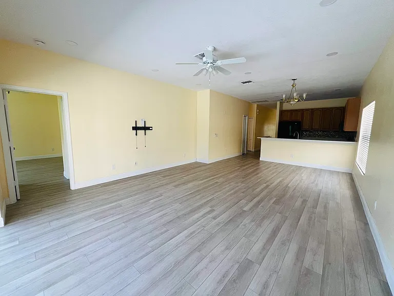 9316 Leatherwood Ave — Photo 18
