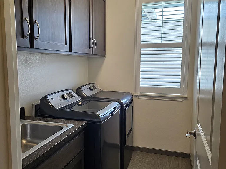 282 Puaehu St — Photo 14