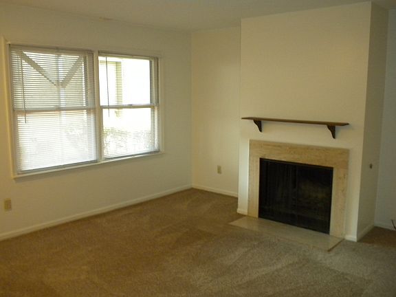 2nd image of 247 E Blenkner St