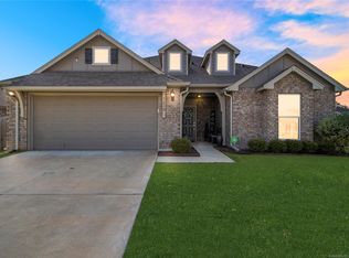 7210 S Laurel Pl, Broken Arrow, OK 74011