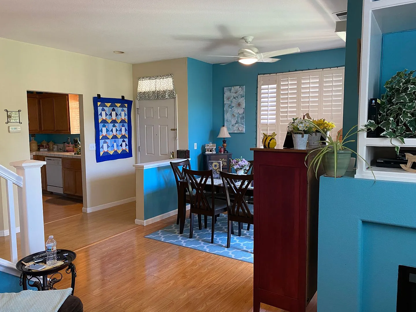 Beautiful 3BR/2.5BA Townhome Near Communication Hill — Photo 3