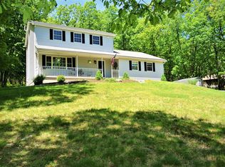 557 Watercrest Ave, Effort, PA 18330
