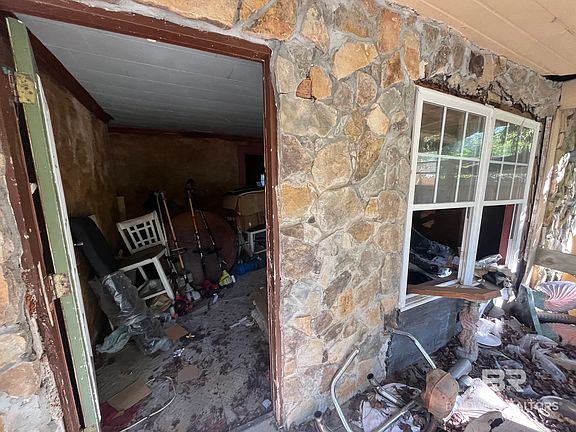 3rd image of 6759 Vail Ln