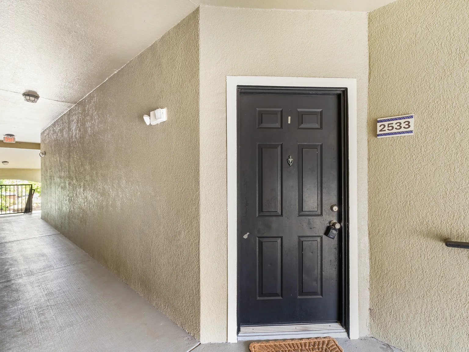 1 bed, 713 sqft, $1,250 — Photo 2