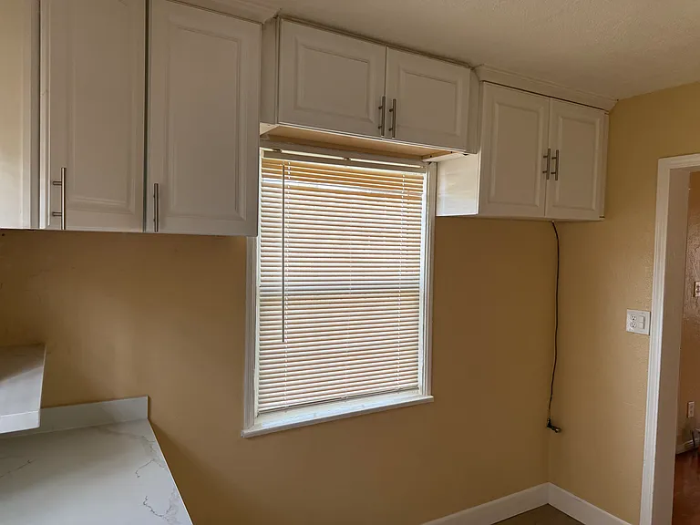 2806 N H St — Photo 12
