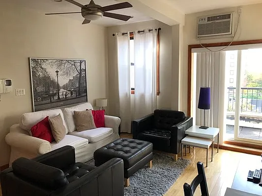 Rented by Easy Rental LLC | media 77