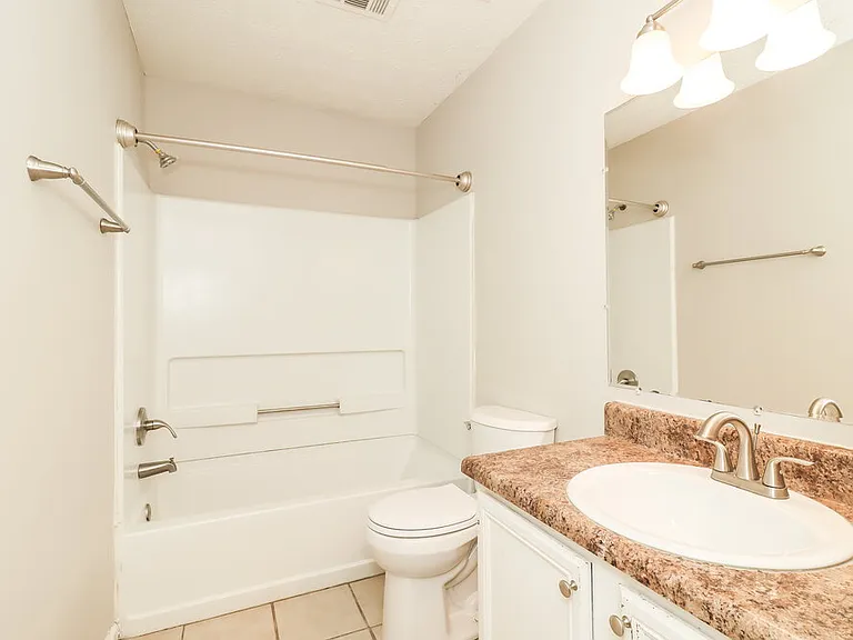 1799 Killarney Dr SW — Photo 17