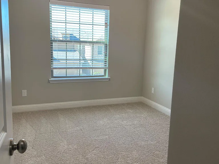 6810 Jade Dr — Photo 6