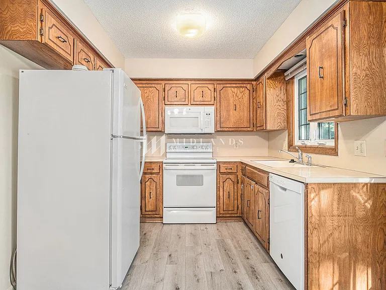14706 Orchard Cir — Photo 4